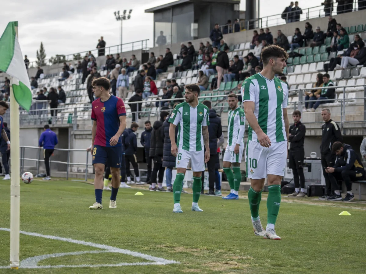 Real Betis haastaa sarjakärki Barcelonan Cartujalla