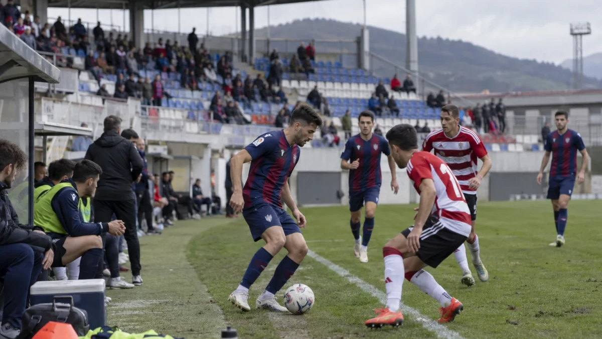 Eibar murskasi Granadan 3-0 kotona
